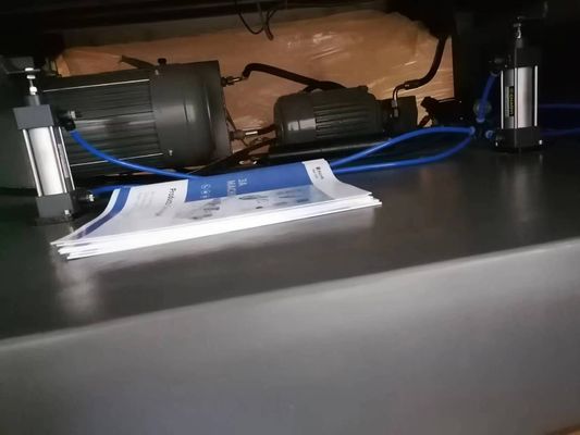 150g 500g 500g カードボードシート フルートラミネーター 半自動 CQT 1000