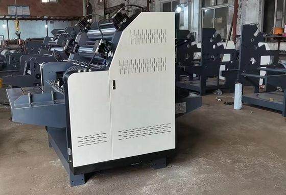 380Vの電圧と3KWの発電機の電力を備えた波紋紙ラミネート機